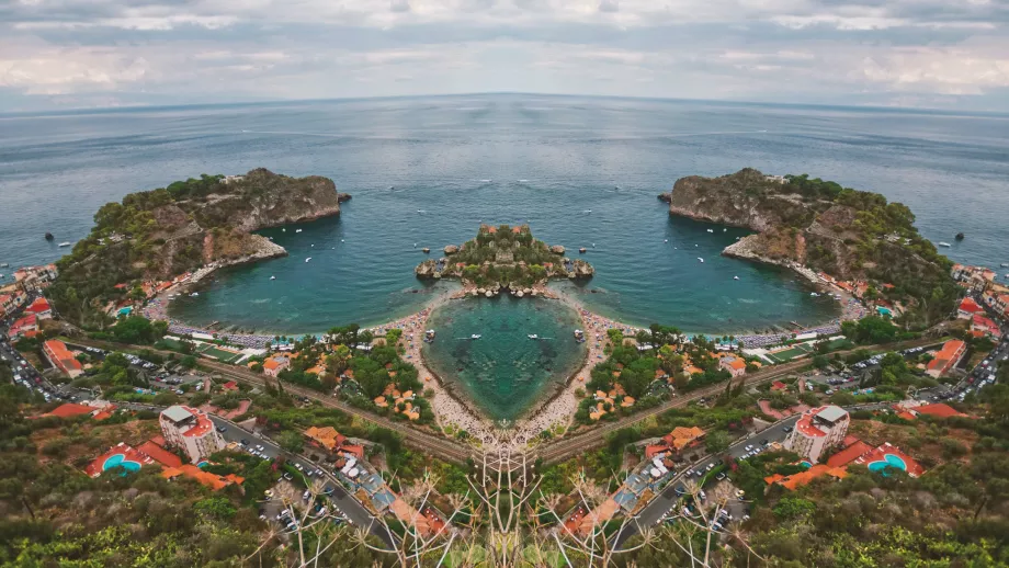 Marea la Taormina