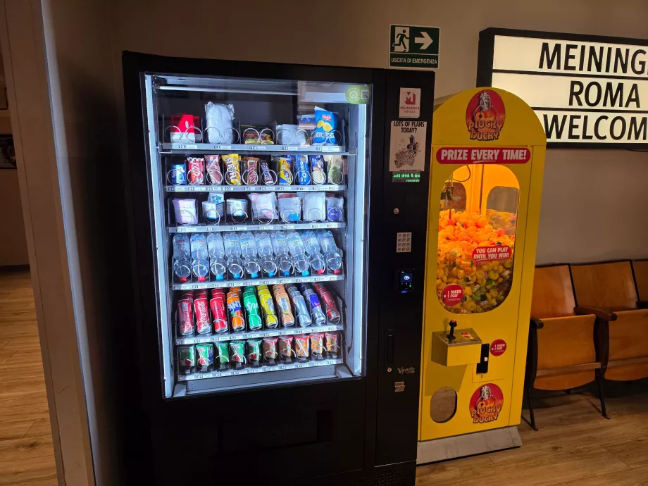 Distribuitor automat la recepție