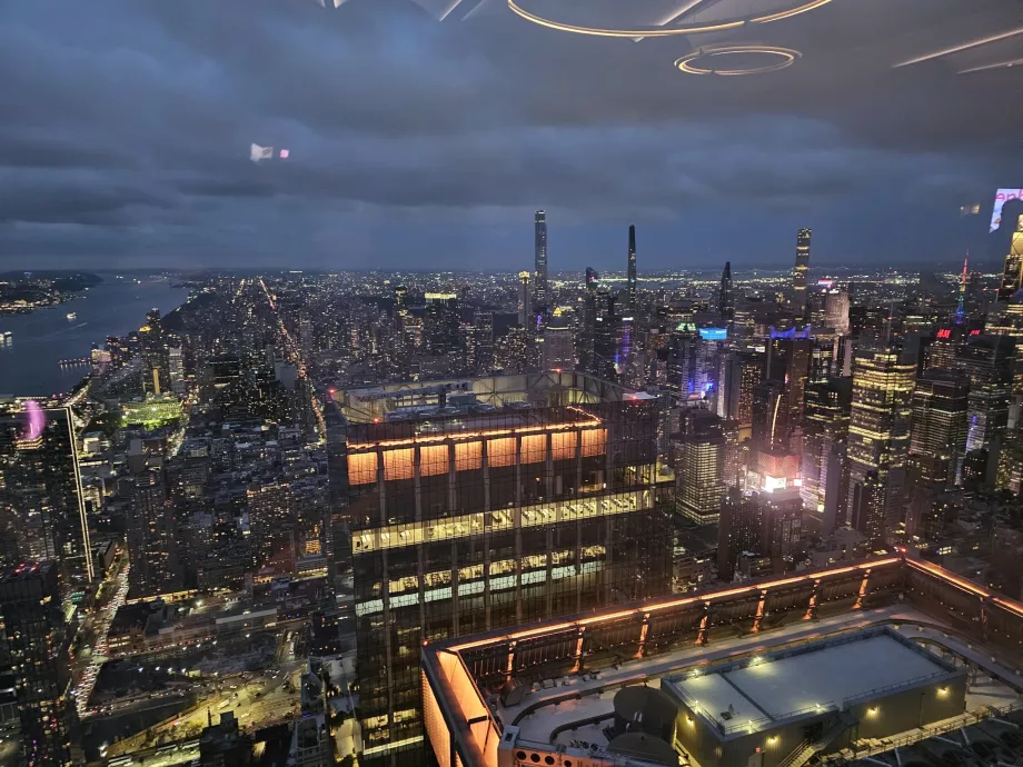 Vedere din partea interioară a punctului de vedere "The Edge"