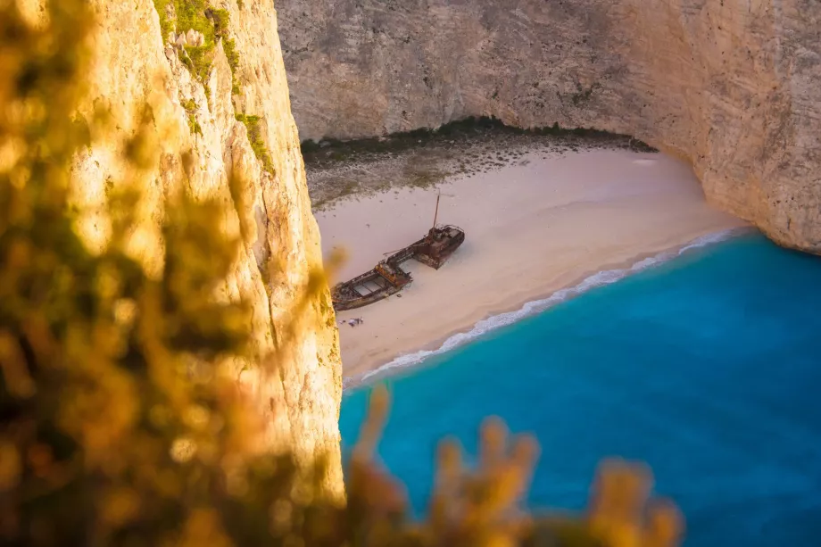 Navagio Beach în detaliu