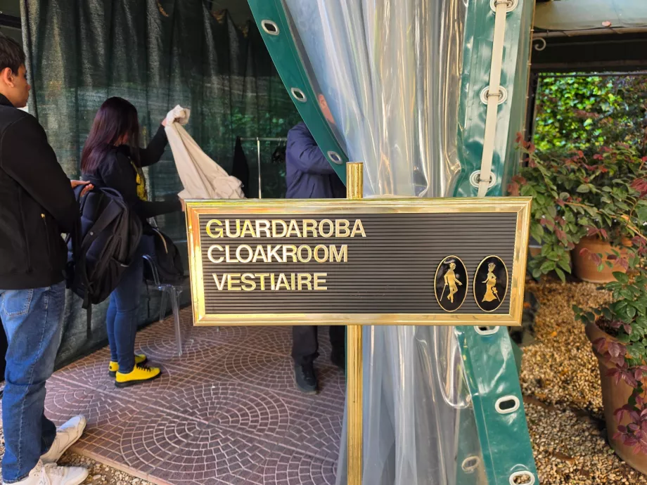 Galleria Colonna, depozitarea bagajelor