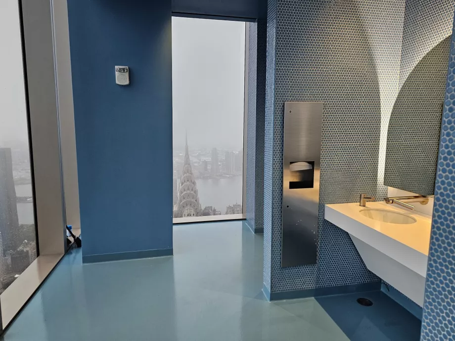 Summit One Vanderbilt, băi cu vedere