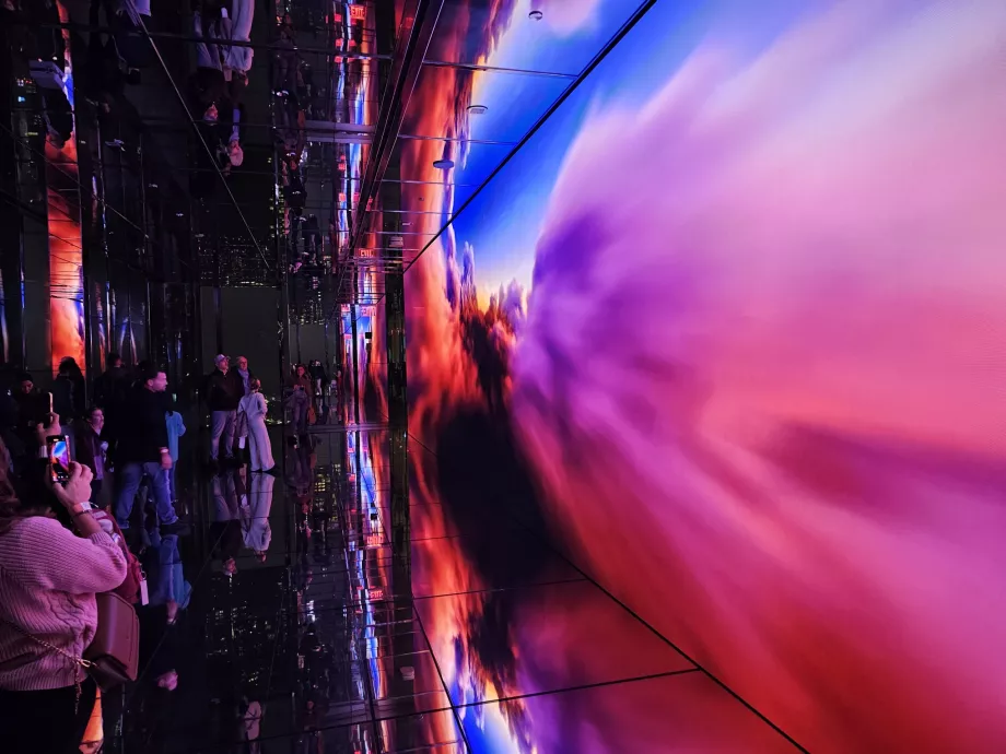 Summit One Vanderbilt, screening