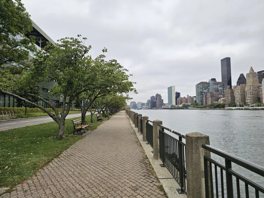 Promenadă pe insula Roosvelt