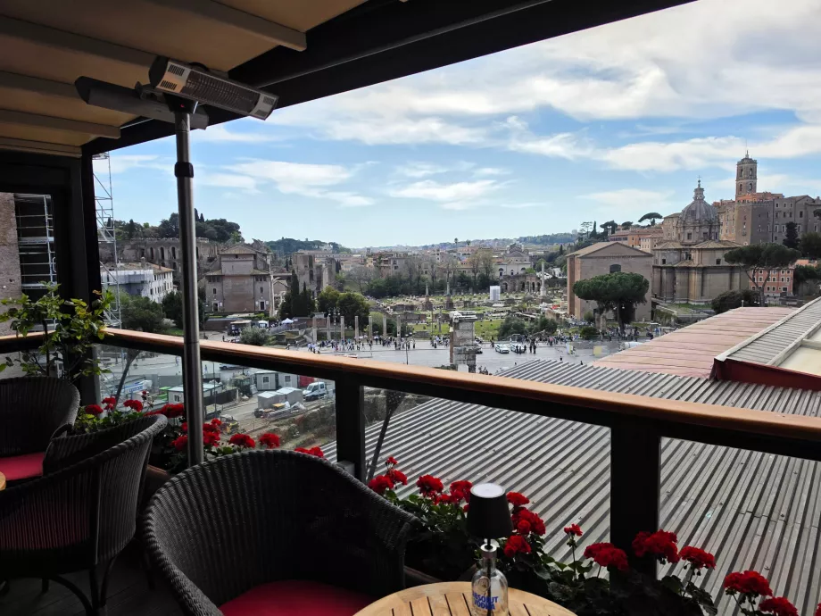 Vedere din restaurantul hotelului