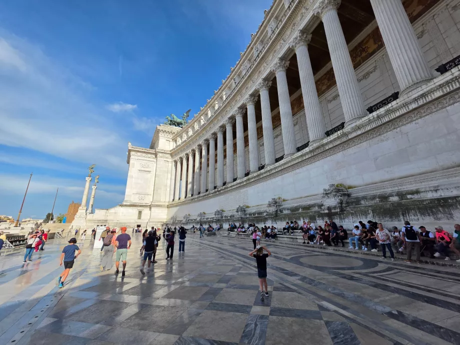Altare della Patria, parte gratuită