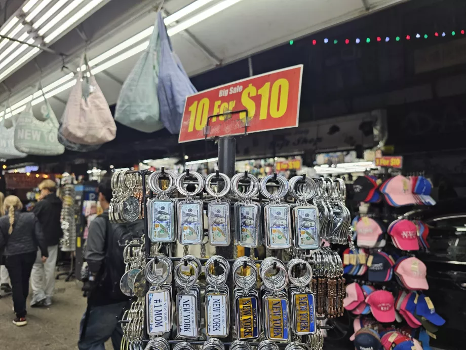 Chinatown, magazine de suveniruri