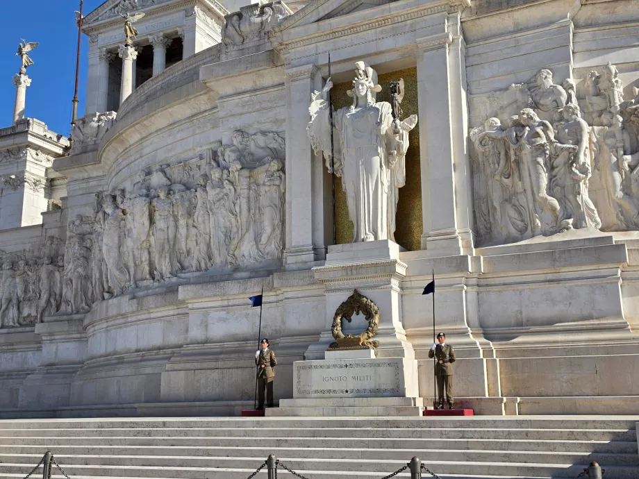 Altare della Patria, mormântul soldatului necunoscut