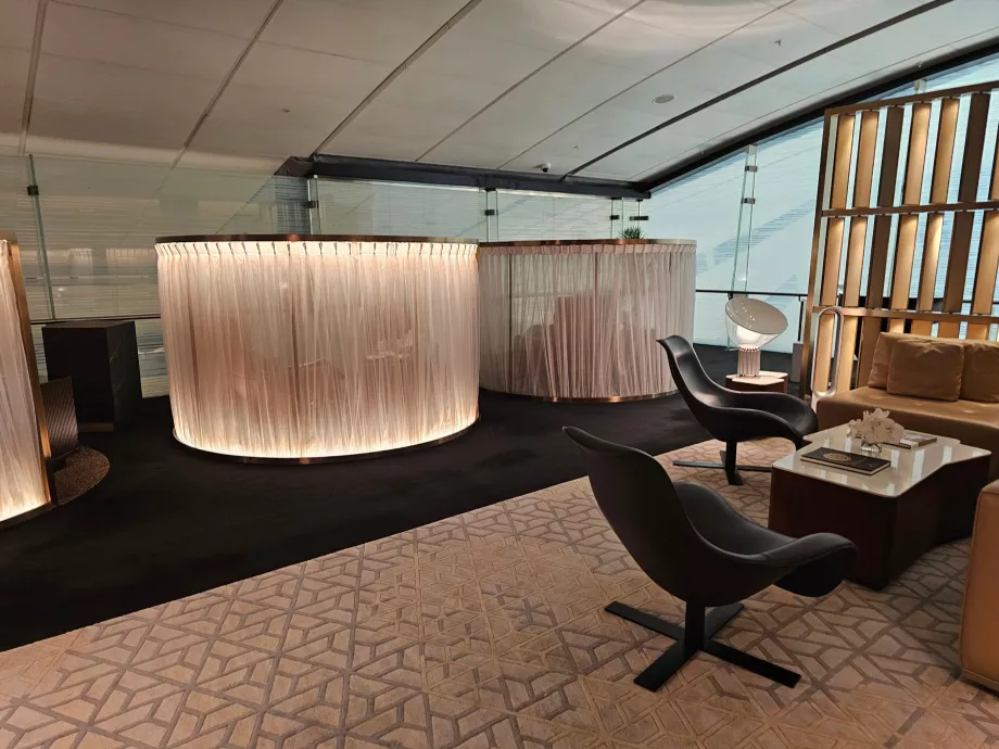 Sala de tranzit din Abu Dhabi