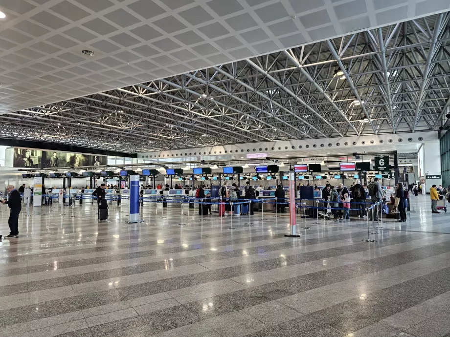 Sala de check-in, Terminalul 1