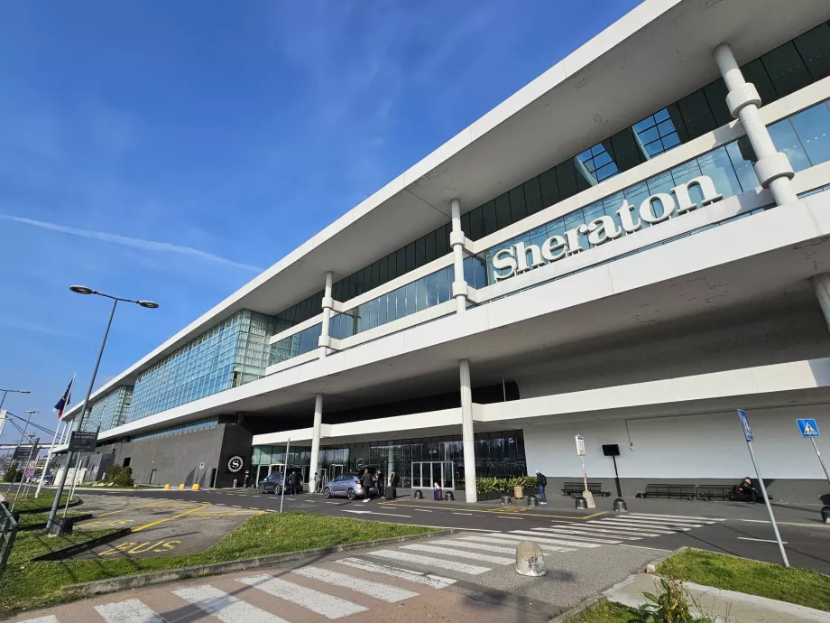 Hotel Sheraton, Terminalul 1
