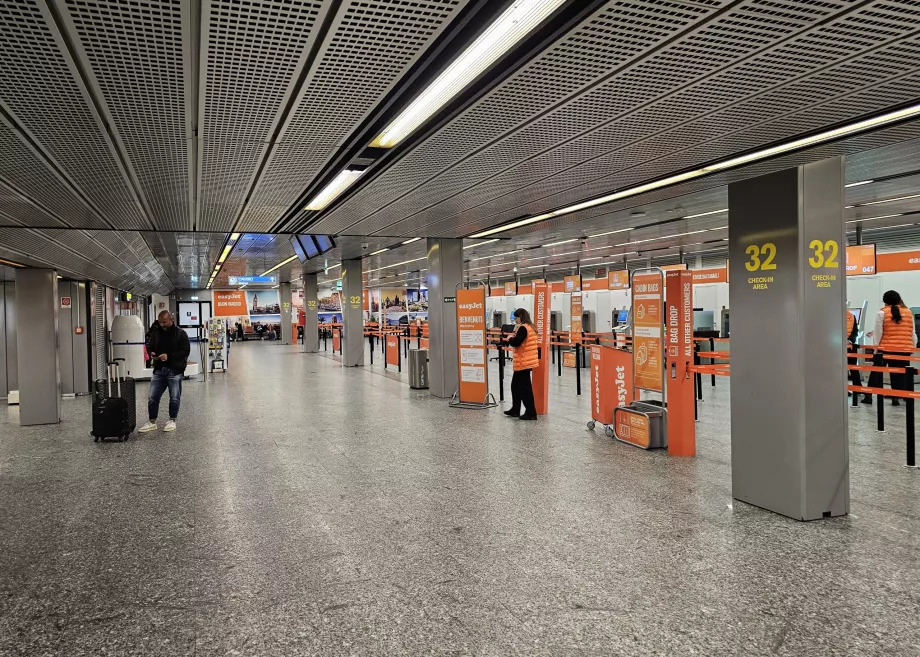 Sala de check-in, Terminalul 2