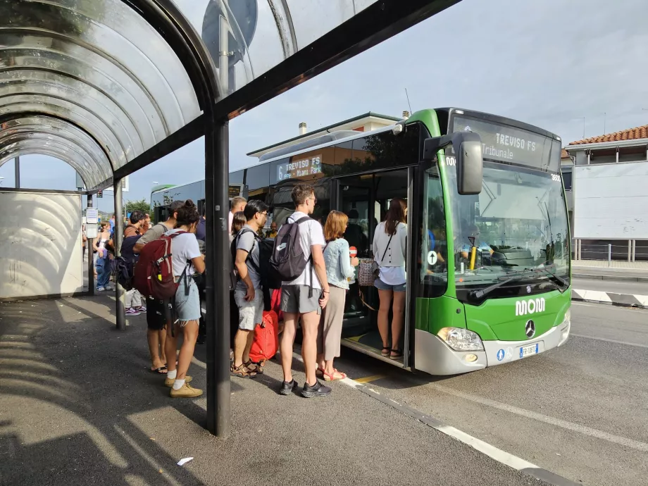Linia de autobuz 6 în direcția Treviso