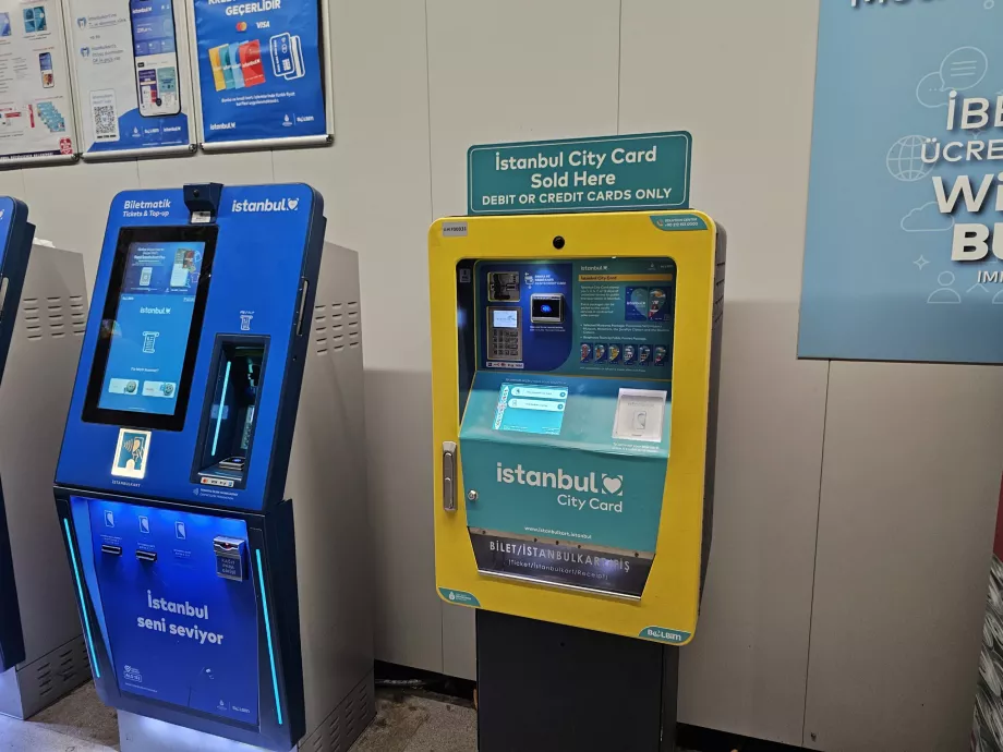 Distribuitor automat galben pentru bilete de o zi și de mai multe zile