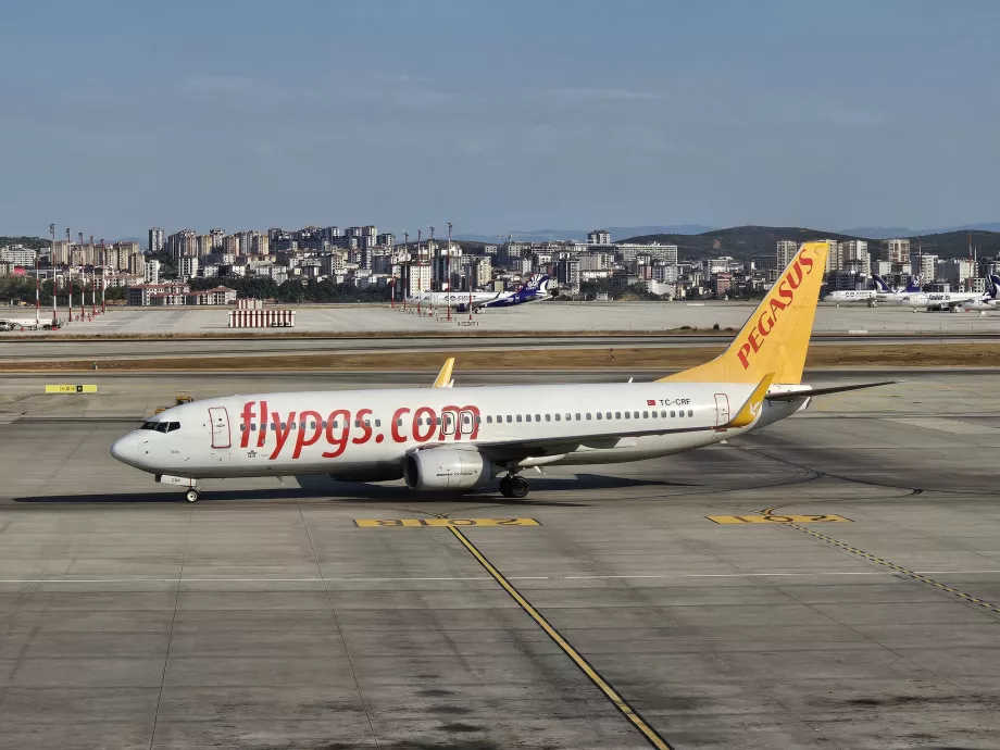 Pegasus Airlines, Boeing 737-800, Aeroportul SAW din Istanbul