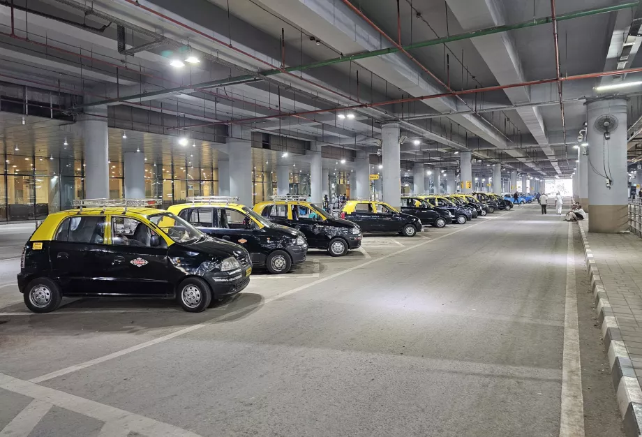 Taxi, Terminalul 2