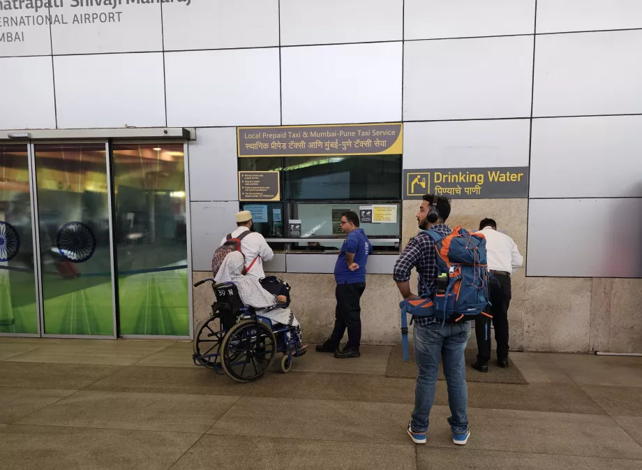 Ghișeu de taxi preplătit, Terminalul 1