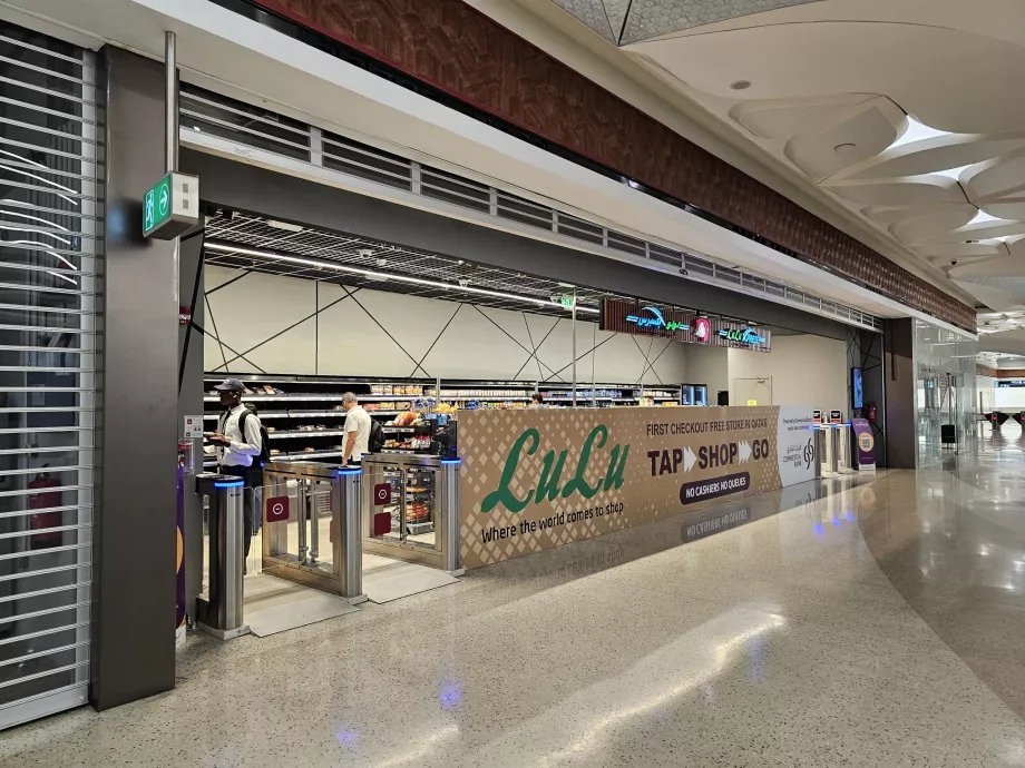 Minimarket lângă stația de metrou