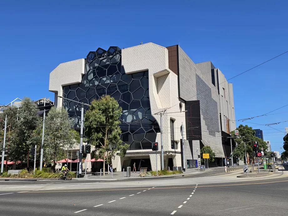 Teatrul Southbank
