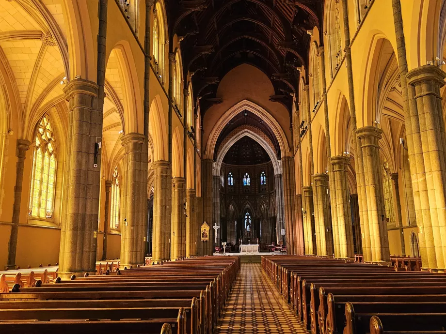 Interiorul Catedralei St. Patrick