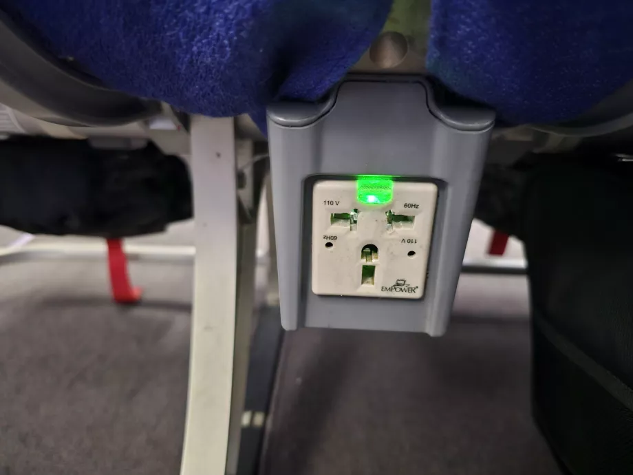 Prize de curent pe Airbus A330