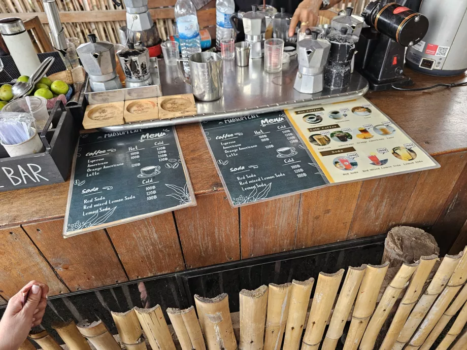 Restaurante pe Pig Island