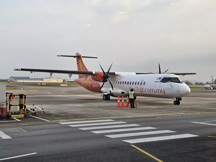 Firefly, ATR72 la Aeroportul Seletar