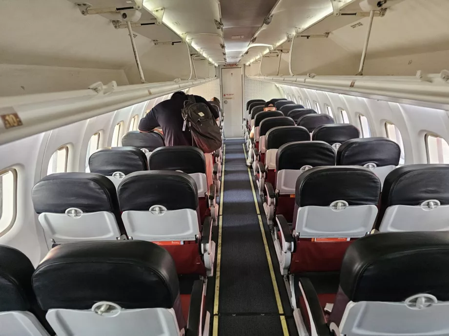 Interiorul aeronavei ATR