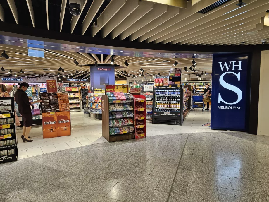 WHSmith, Terminalul 2