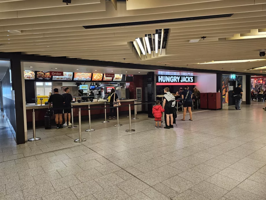 Food Court, Zona de tranzit, Terminalul 2