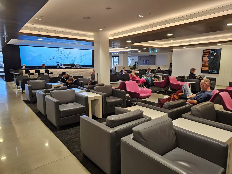 ANZ Lounge, canapele